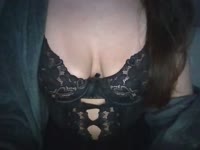 Hey jij!Zin in een geile camsessie? Kom een heerlijke ontspannen sessie beleven, met het uitzicht op een lekker nat spuitkutje.