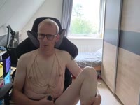 hello I am Lion also an ero model myself in a few films I also like camming which I also enjoy and if I have time I cam nicely