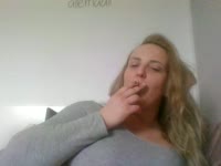 horny  blond girl, i ike to be your slut!