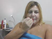 Sono molto calda, sensibile e mi piace anche parlare. Sono molto passionale e mi piace il buon sesso. Ti aspetto!