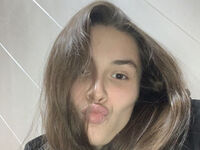 camgirl fingering bald pussy MarissaFitzen