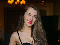 girl sex cam QuinnTakara