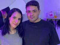 livesex blowjob NicoleAndCamilo