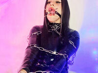 femdom camgirl DonatellaMyllo