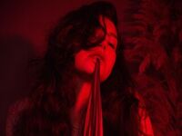 girl feet webcam LiaVelvet