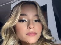sexy webcamgirl picture AaishaCollin