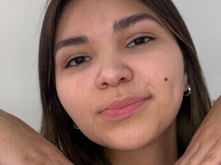 webcam babe AdriaKunstlinger