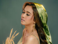 cam girl masturbating with sextoy Agirlfrommars