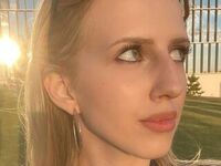 girl shaving pussy AishaSpringstead