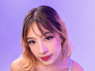 camgirl masturbating AlannaMilan