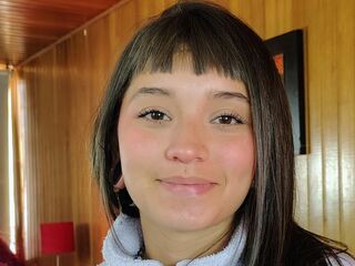 webcam strip tease show AliceMorely