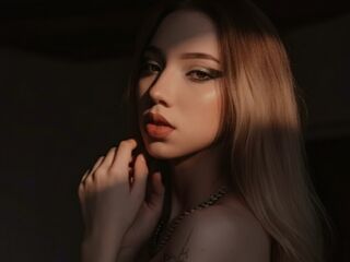 beautiful webcamgirl AlissonMontclair