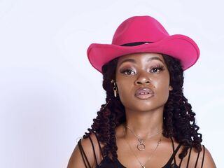 camwhore masturbating with sextoy AmaAmivie