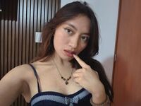 naughty cam girl fingering shaved pussy AmberWeyn