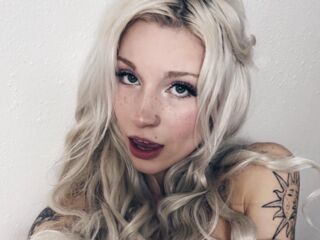 camslut fingering pussy AnnieAngel