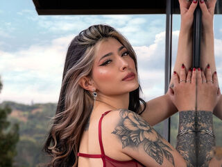 camwhore video AriaVera