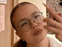 sexy webcamgirl BasiliTreleven