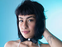 naughty cam girl fingering shaved pussy BrianaBlake