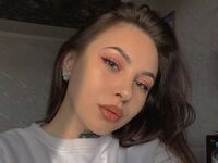 beautiful camgirl CapriceHebets