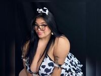 camgirl playing with vibrator CarolineSomers