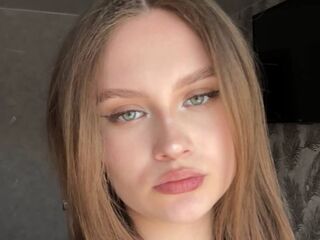 adult nude chat CarylonPreis