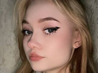 Kinky webcam CecilyBurnard