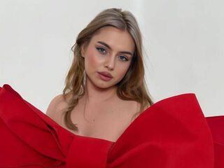 camgirl live ChloeHollyberry