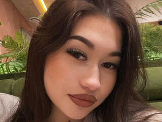 topless camgirl CiaraAncar