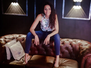 beautiful cam girl DamarisPommes