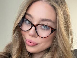 webcam babe chat room DianeWhitly