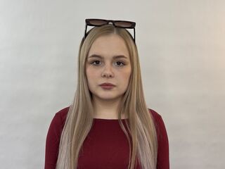 chatrubate cam girl DonellaAutobee