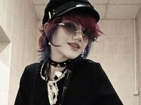 naked camgirl photo ElanorCiolek