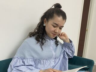 free liveshow EllyJames