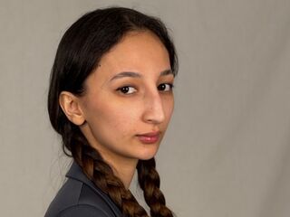 naked camgirl photo ElmiraEasom