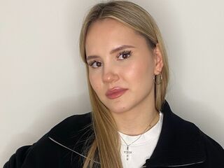 live cam show EmeritaParra