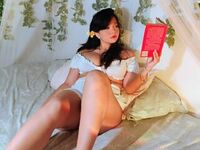 naughty camgirl masturbating FlorynCottonn