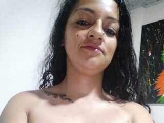 cam girl playing with vibrator GerlSmit