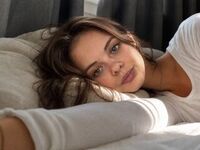 nude camgirl picture IreneSoileau