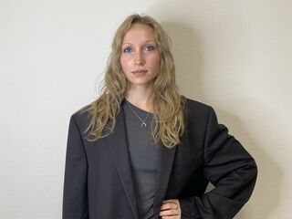 girl sex cam IrinaVelzeboer