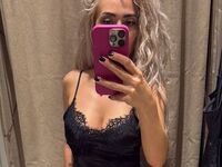 webcam strip tease show JenniferRein