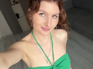 camgirl live KarmenZeinert