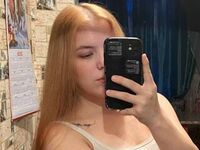 fingering webcam girl KarrieAnesi