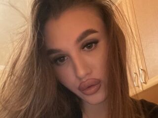 naked cam girl gallery KyraVictorine