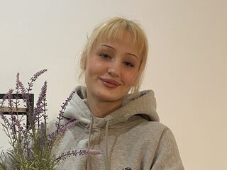 hot striptease cam KyungMikes