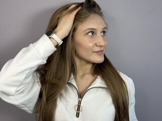 cam girl photo LatrinaBrounson