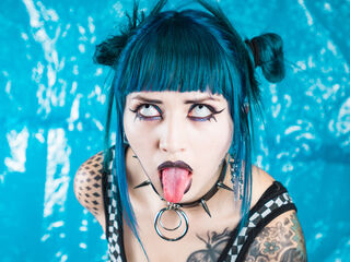 masturbating webcamgirl LaurentMeadows