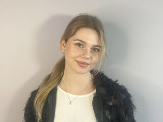 cam girl showing pussy LiaMotzer