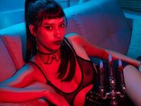 camgirl masturbating with sex toy LilithBrooks