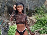 fingering webcamgirl LillyAriana