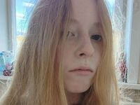 girl fingering bald pussy LonaTonas